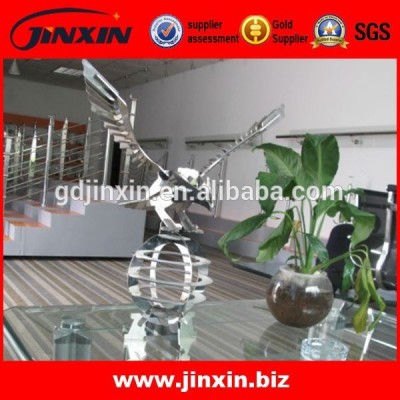 Decorative stainless steel metal crafts flying eagle with bottom round ball